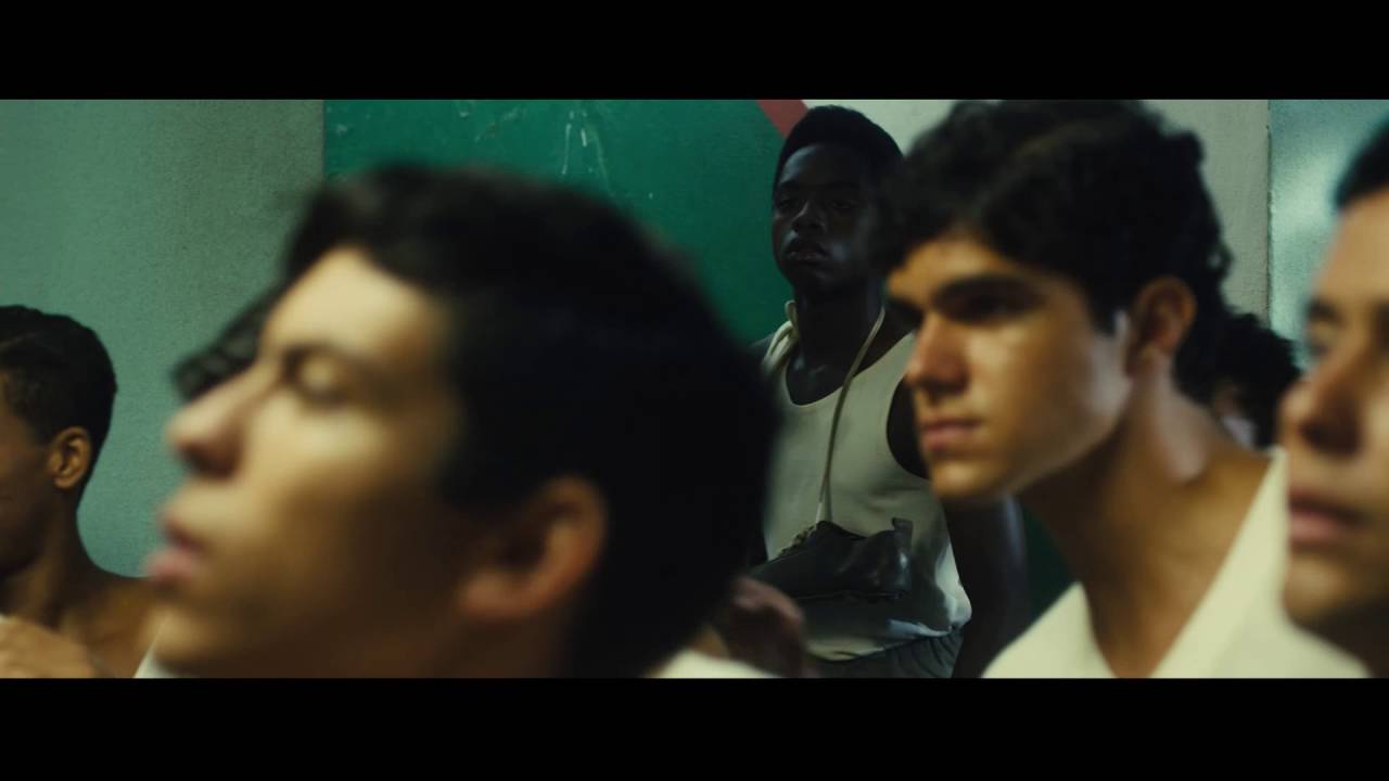 Miniature de la vidéo PELÉ - Extrait "Débuts difficiles" VF du film Pelé - Naissance d'une légende