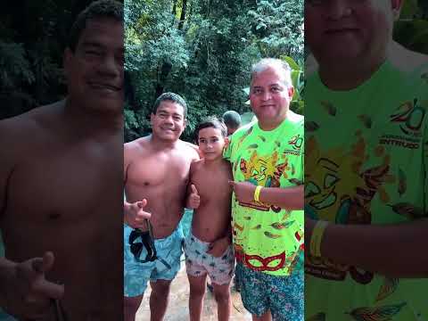 Em Aurora do Tocantins, visitando o Rio Azuis, uma nascente de água cristalina