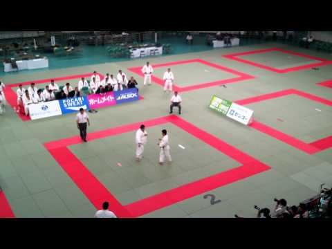 Riki Nakaya -73 kg against a 130-kilo-guy from Kokushinkan