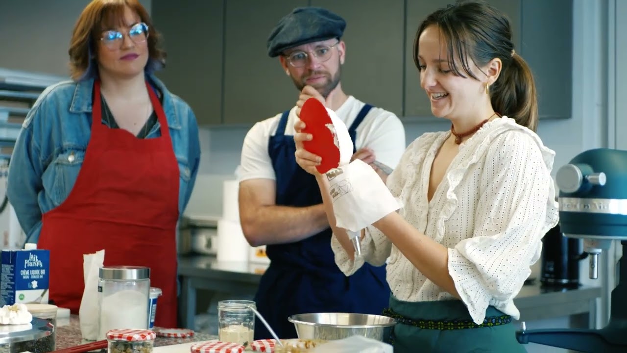 Réalisez une pavlova de saison saine et gourmande avec Emma - Vidéo