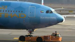 preview picture of video 'Airbus A330. Etihad Airlines. Manchester City FC Livery. Pushback at Airport Gate.'