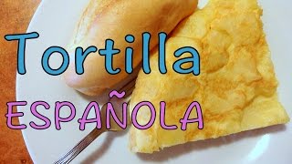 Eating Tortilla de Patatas (Tortilla Española) in Madrid, Spain