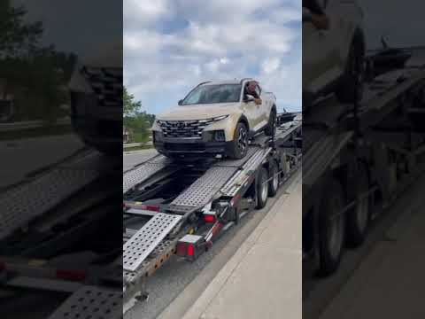 Hyundai Santa Cruz pickup truck