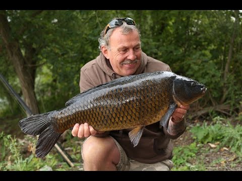 Mainline Baits TV Fishing In Weed With Ian 'Chilly' Chillcott