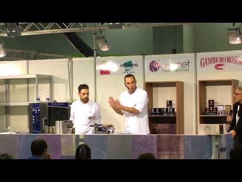 La Sfogliatella Santa Rosa della Pasticceria Pansa di Amalfi - Booble Italia