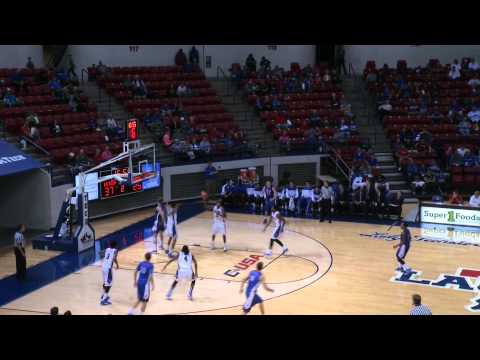 Play of the Week (11/24/14): Michale Kyser Sets Career Blocks Record vs American