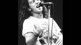 Weird Al Yankovic - My Baby&#39;s In Love With Eddie Vedder