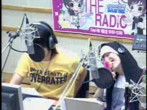 Sukira 2007.05.07 - Donghae's giggles.. or almost