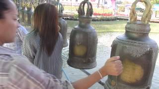 preview picture of video 'Wat Luang Phor Toh - Nakhon Ratchasima - Thai Movie Star Temple - วัดหลวงพ่อโต สีคิ้ว'