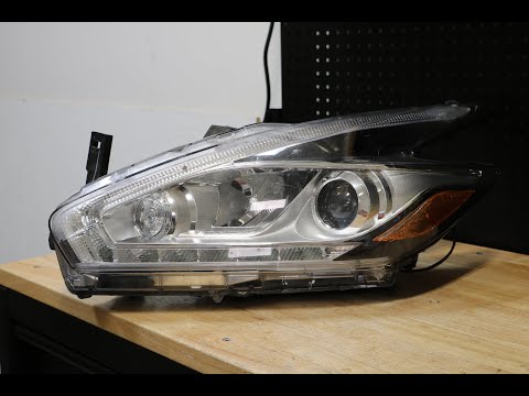 How to disassemble a 2015-2018 Nissan Murano LED Headlight