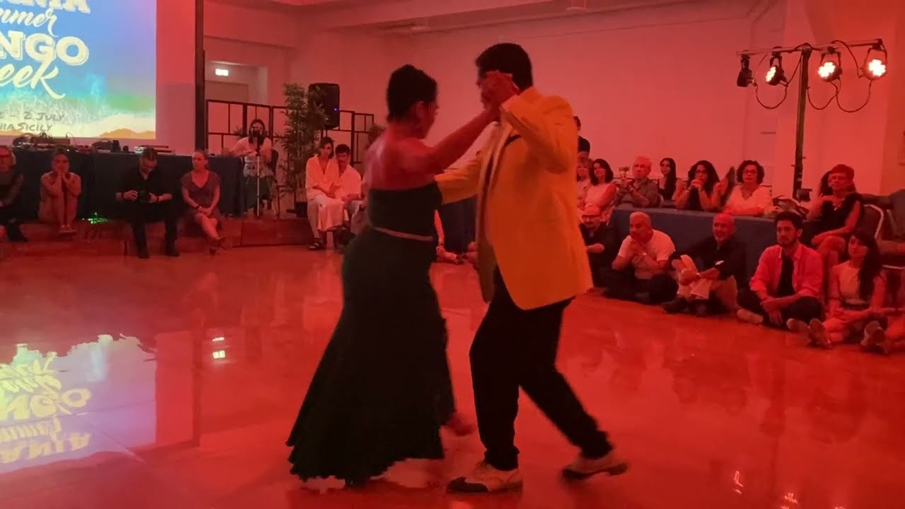 Video thumbnail for Octavio Fernandez y Corina Herrera  -  Duerme  -