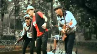 Download lagu JINAK JINAK MERPATI   86 BAND mp3