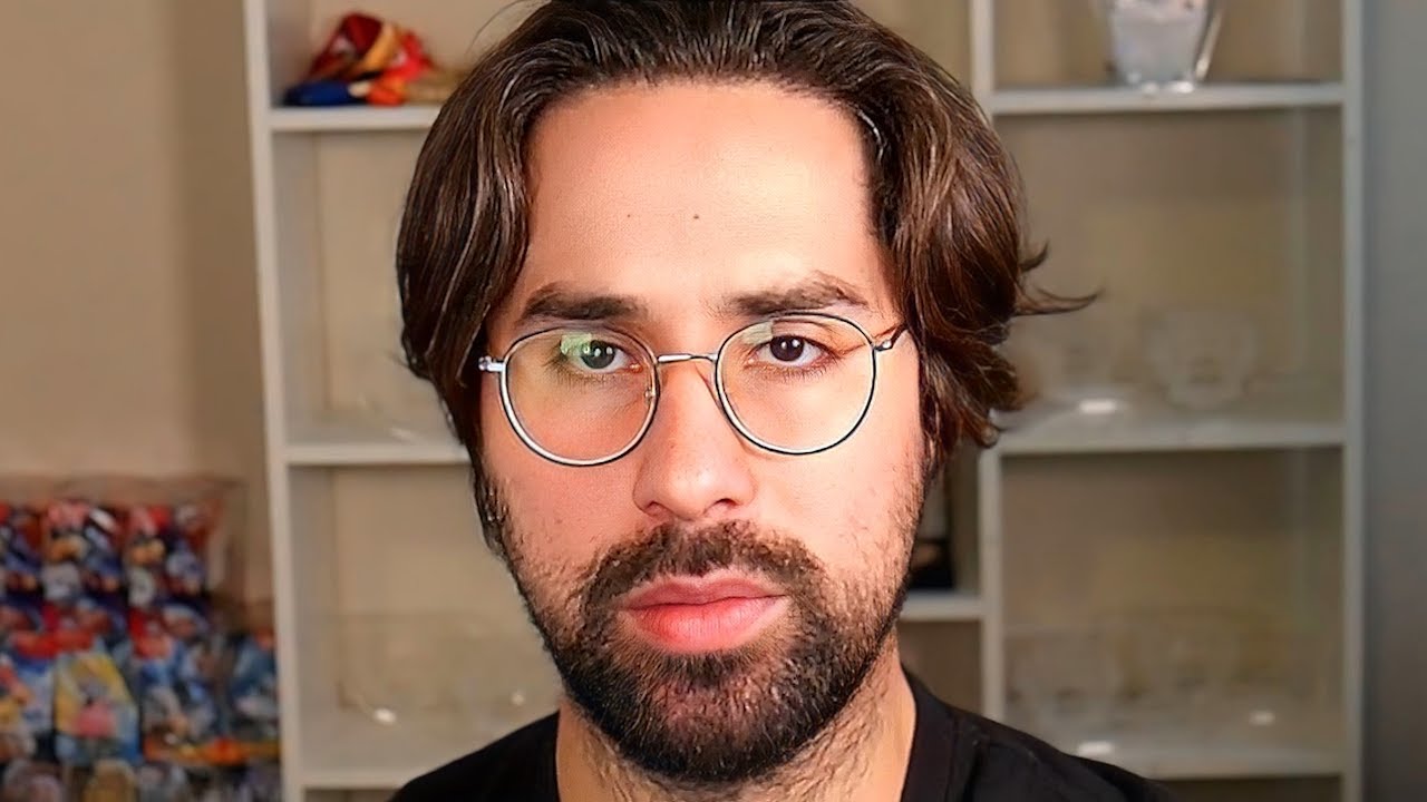 YouTuber Forced to Quit Live Events for His Safety