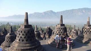 preview picture of video 'Borobodur Temple.wmv'