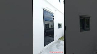 ชุดประตูบานเปิด แบบมีบังใบ