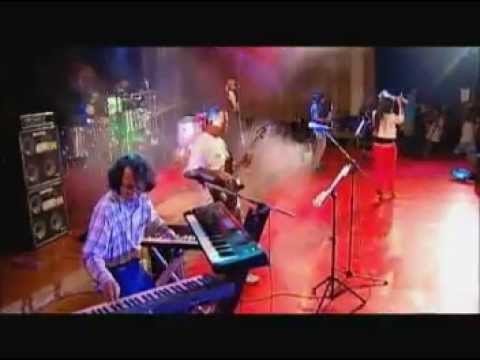 ဗန်သော့ကျင်း တစ်စစီ ကျိုးပဲ့နေ