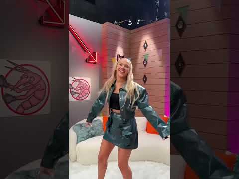 So we have the others being gentle, with their pushes…and then we have Freya and Malachi #zombies4