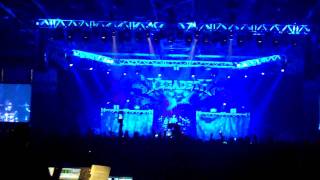 Megadeth - Sweating Bullets & Skin O' My Teeth (Live in Tel Aviv Israel, 16.04.2011)
