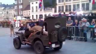 preview picture of video 'Old WW2 army vehicles passing by'