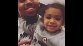 Chris Brown sings "Little More" for his daughter Royalty