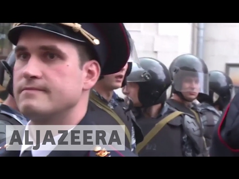 Russia: More than 1,000 arrested in anti-corruption rallies