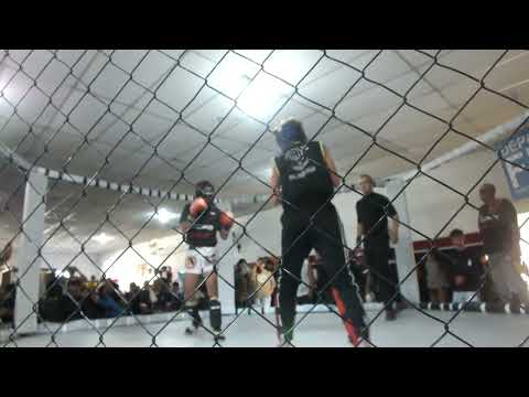 Combate de #kickboxing Team Kiambox vs Rojas