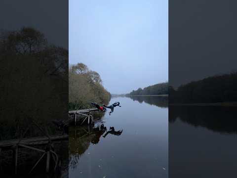 УПАЛ С МОТОЦИКЛА В ВОДУ и он загорелся!