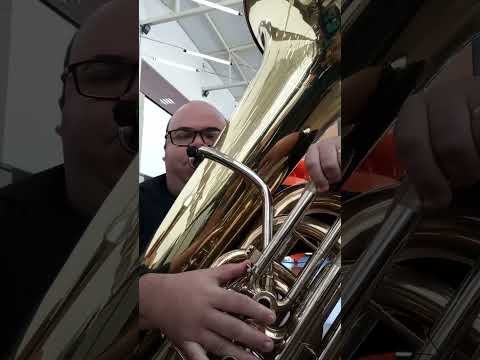 Hino 136 CCB - Benignidade eterna é a de Deus