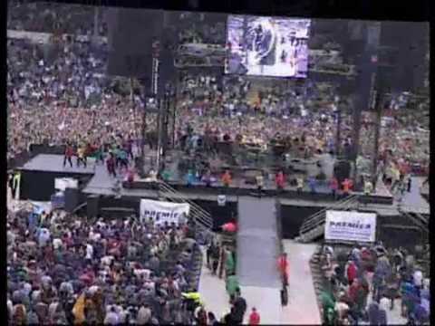 Matt Redman live song 'Undignified' Wembley Stadium London England 1997