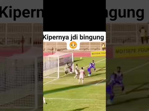 When the goalkeeper is confused in the TARKAM League 😂 #timnasindonesia #shortvideo #viral