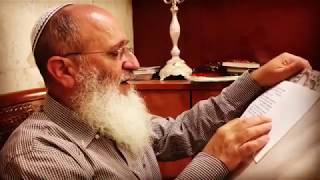 הרב שרקי שר את פיוט "ישן אל תרדם" מהפתיח לסליחות תשע"ט