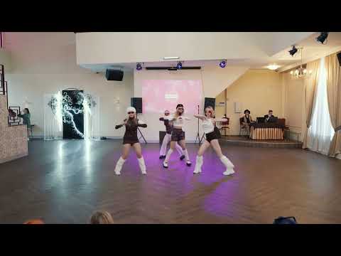 ROYAL RUMBLE - Kiss of life - Igloo (Dance cover)