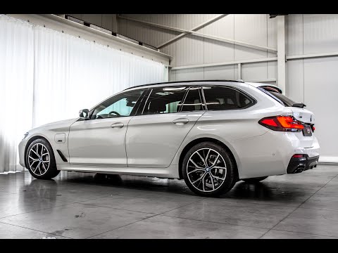 Tour of a 2021 BMW 530e Touring xDrive Hybrid M Sport | For Sale
