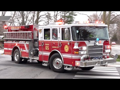 Garden City Fire Company Engine 65 Responding