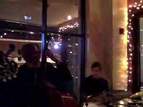 Cleveland Eaton plays Girl from Ipanema 12/31/07