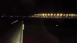 preview picture of video 'HD United Express ERJ-145 night landing in Kansas City MCI'