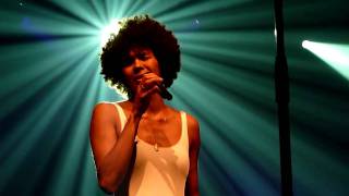 Ayo - I&#39;m sorry @ Saint Herblain 25.03.11