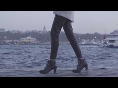 Bagzi seyler- zaten kırılmıs bir kızsın  (oficall video )