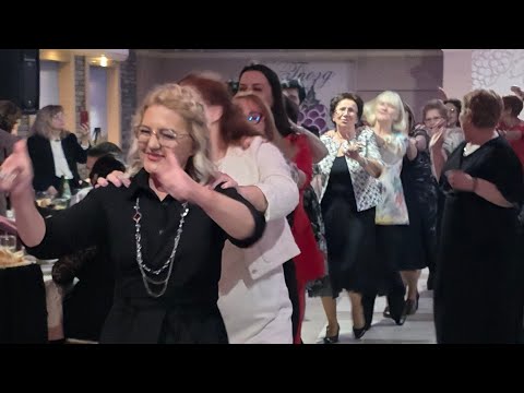 Milica Gogin & Dragan Panić - Kolo srpskih sestara Aleksandrovac #uživo #muzikauživo @MilicaGogin 