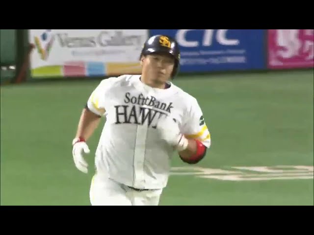 【8回裏】工藤監督も唖然!? ホークス・吉村ポール際へ3号ソロ!!2015/8/6 H-F