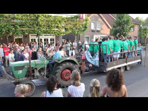 Milheezer Boys vieren overwinning!