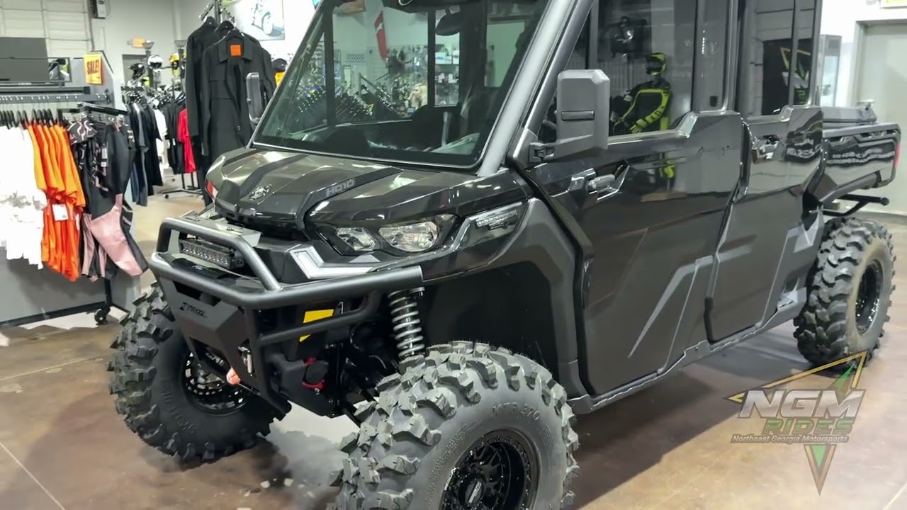 A photo of this 2025 CFMOTO CForce 400
