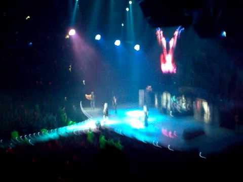 AC/DC - Thunderstruck (Live In Prague 2009)