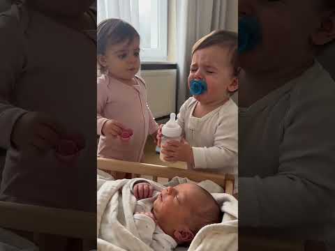 The ultimate toddler plot twist! 😲