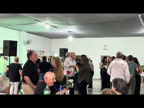 Gran fiesta de cumpleaños an COLONIA CELLO con TARJETAS AGOTADAS!! Gracias por acompañarnos!!
