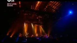 Oasis - A Bell Will Ring (live)