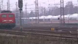 preview picture of video 'Ein ICE 3 durchfährt den Bahnhof von Dillingen (Saar) in Richtung Saarlouis!'