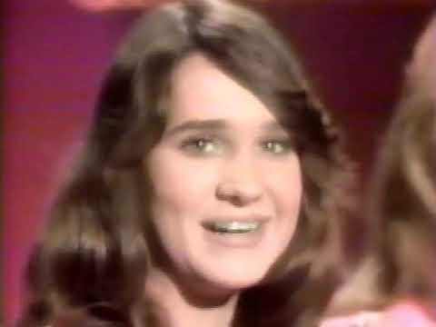 The Semonski Sisters with Honeycomb.