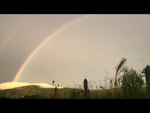 Yasmin em busca do arco íris