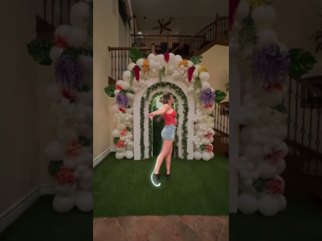 Vídeo relacionado con Supporto per Arco da Matrimonio,Arco per matrimonio,kit de arco de globo forma de corazón 2.1x2.1m,per Matrimoni,Compleanni,Feste,Supporto da Fondo,dorado